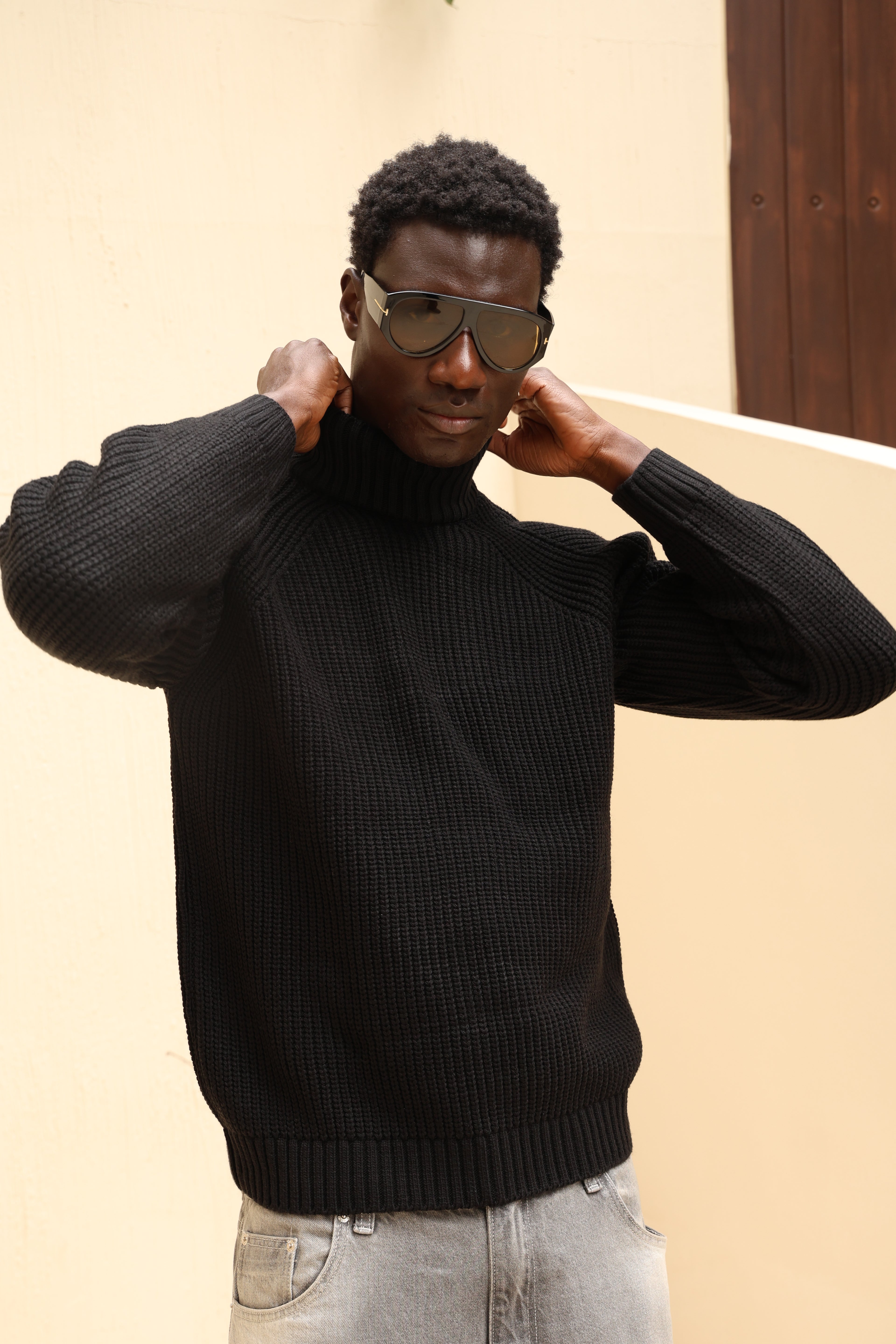 JST Classic Knit Pullover - Black