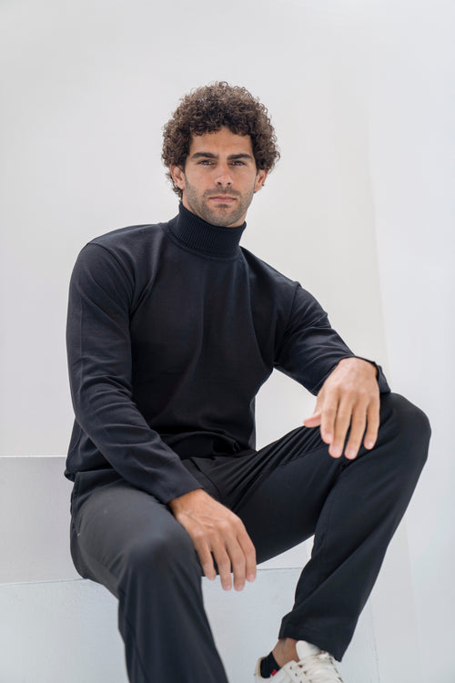 JST Men’s Essential Turtleneck - Black
